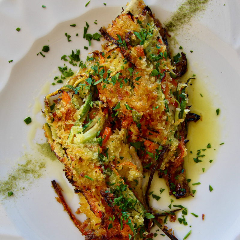 Filetto di spigola o orata in crosta di verdure con citronette al limone